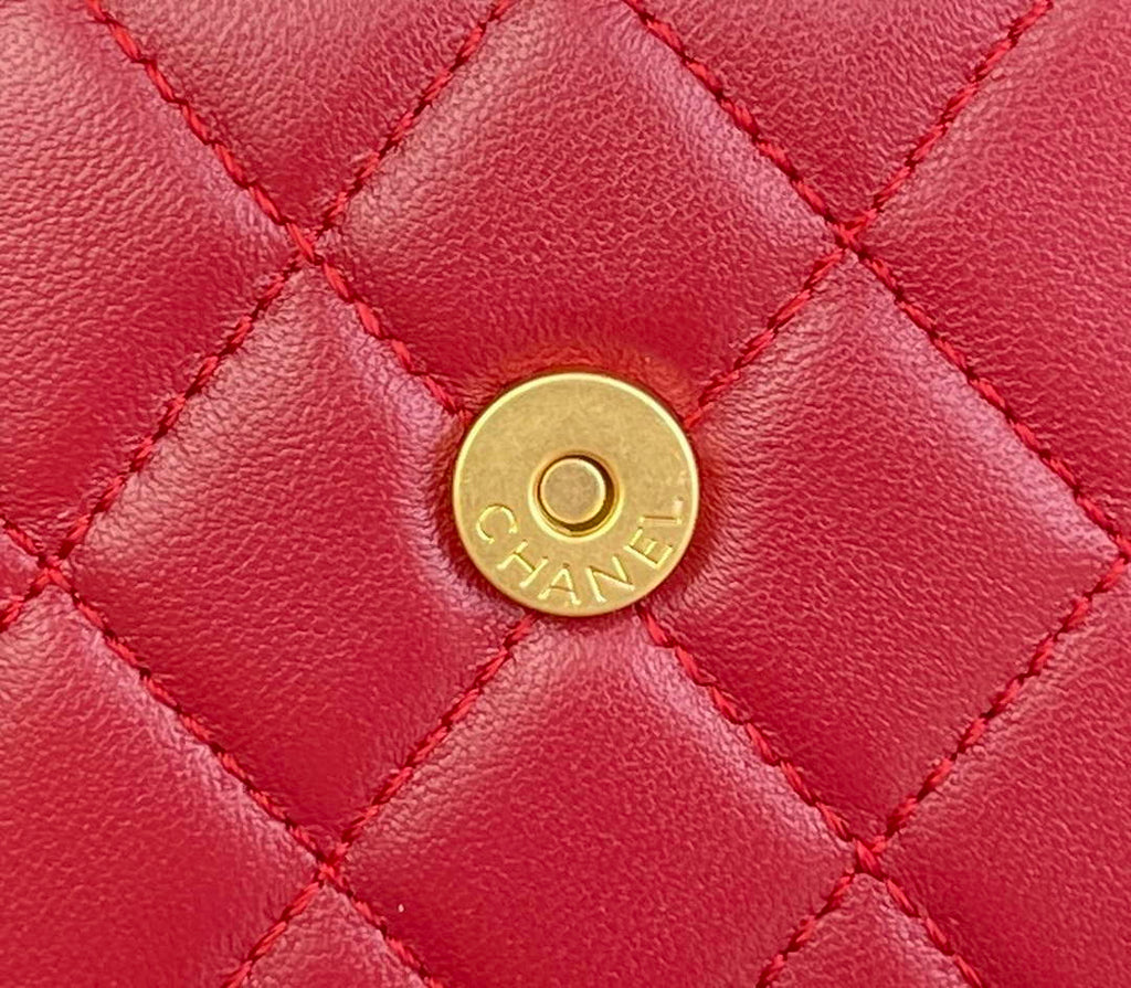 Chanel AP2945 Clutch with Chain Lambskin Red