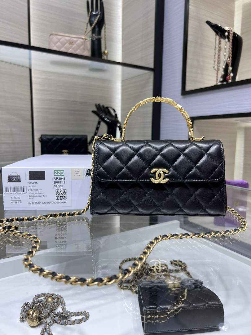 Chanel AP2946 Flap Phone Holder with Chain Lambskin Black
