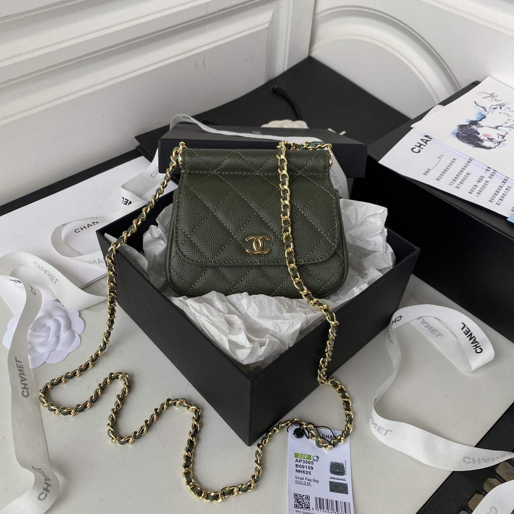 Chanel AP3005 Clutch with Chain Grained Calfskin Gold Green