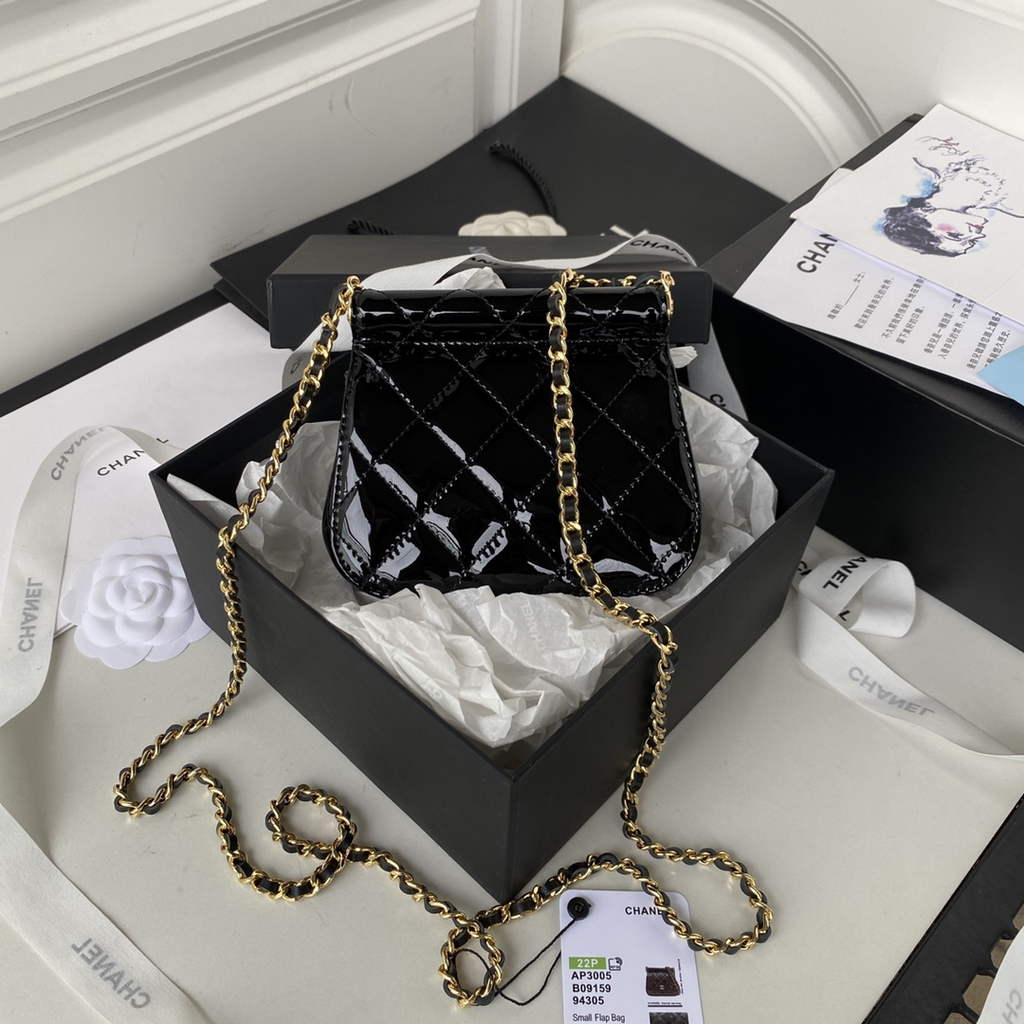 Chanel AP3005 Clutch with Chain Patent Calfskin Gold Black