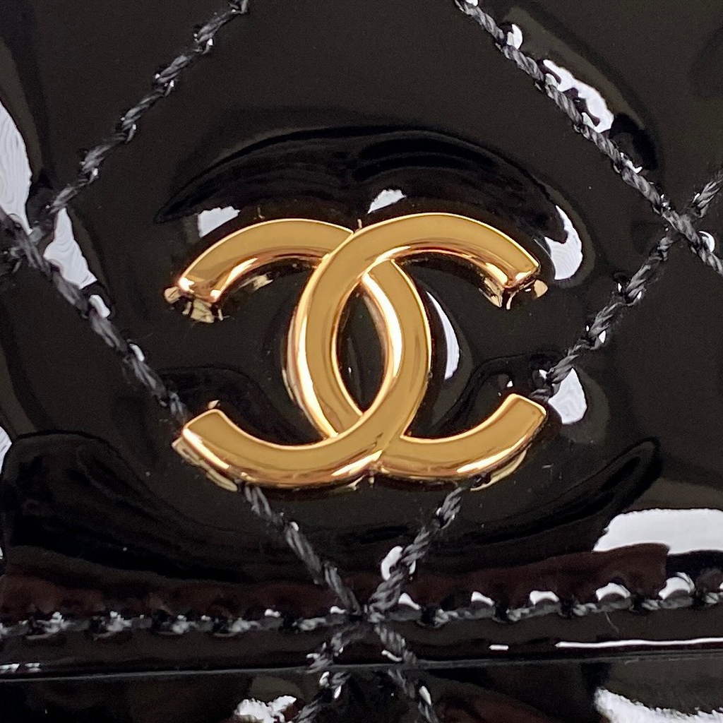 Chanel AP3005 Clutch with Chain Patent Calfskin Gold Black