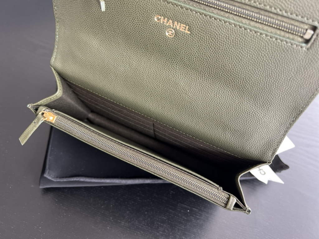 Chanel AP3019 Wallet on Chain Grained Calfskin Gold Green