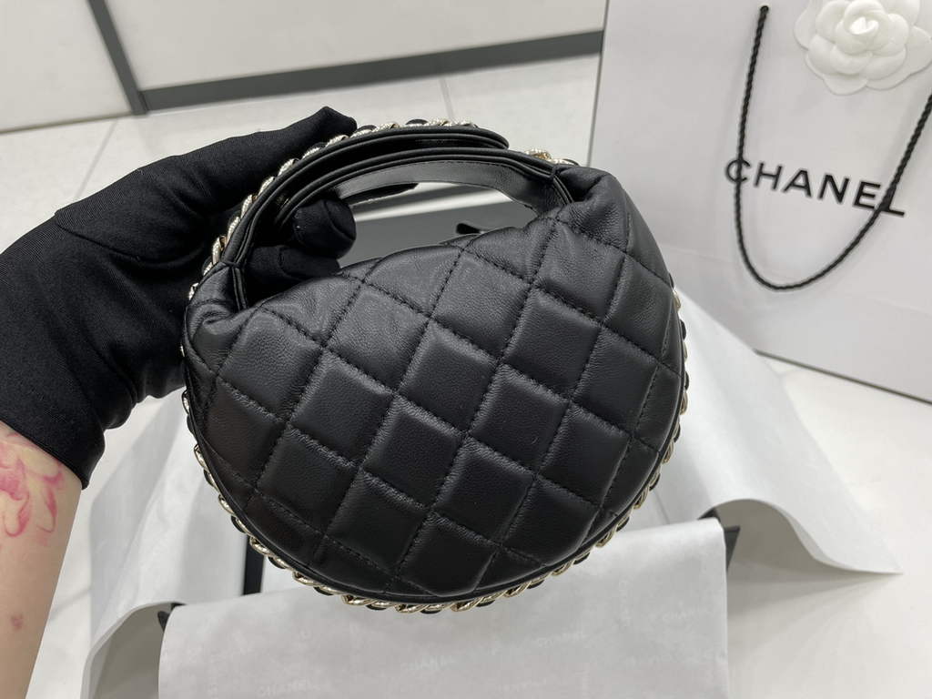 Chanel AP3095 Pouch Lambskin Gold-Tone Metal Black