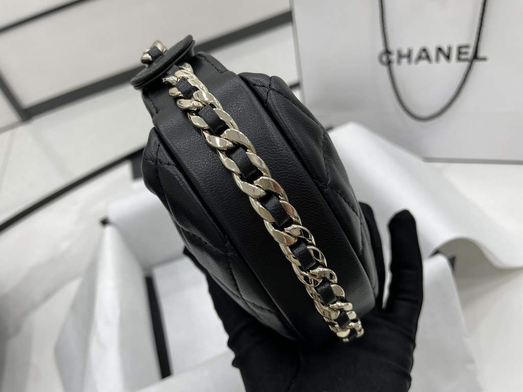 Chanel AP3095 Pouch Lambskin Gold-Tone Metal Black