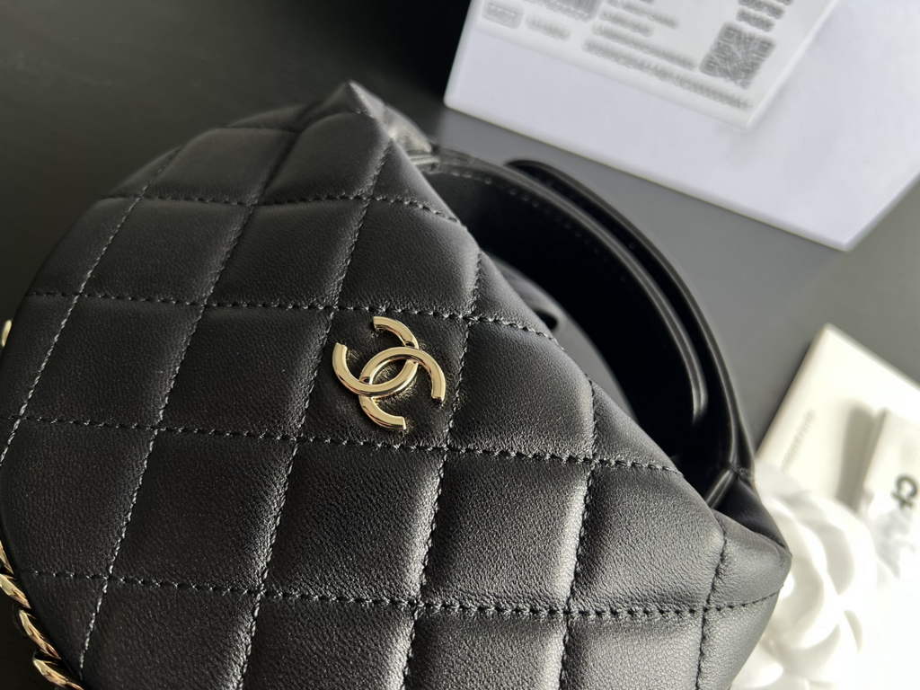 Chanel AP3095 Pouch Lambskin Gold-Tone Metal Black