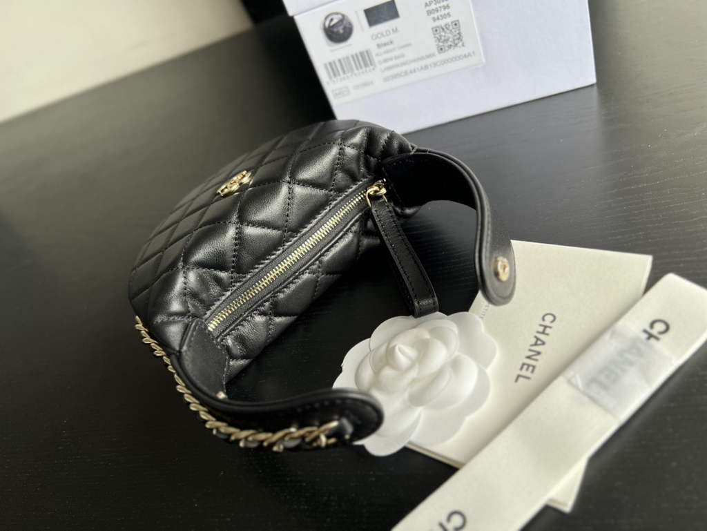 Chanel AP3095 Pouch Lambskin Gold-Tone Metal Black