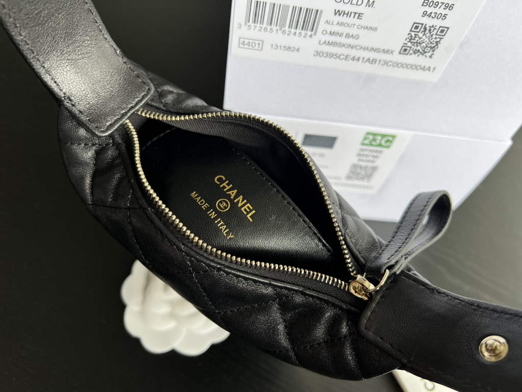 Chanel AP3095 Pouch Lambskin Gold-Tone Metal Black