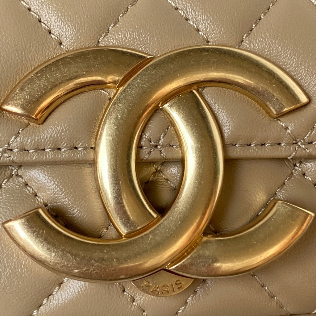 Chanel AP3207 Flap Phone Holder with Chain Lambskin Apricot