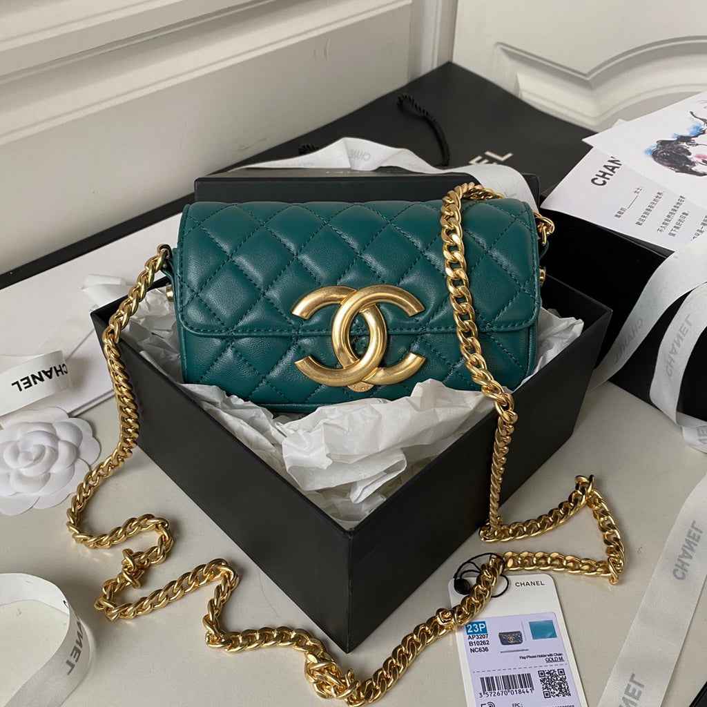 Chanel AP3207 Flap Phone Holder with Chain Lambskin Green