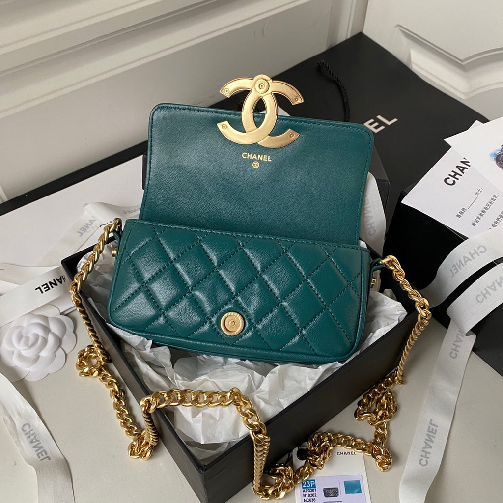 Chanel AP3207 Flap Phone Holder with Chain Lambskin Green