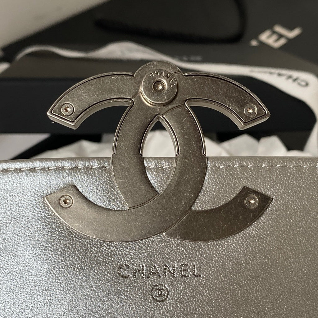 Chanel AP3207 Flap Phone Holder with Chain Lambskin Silver