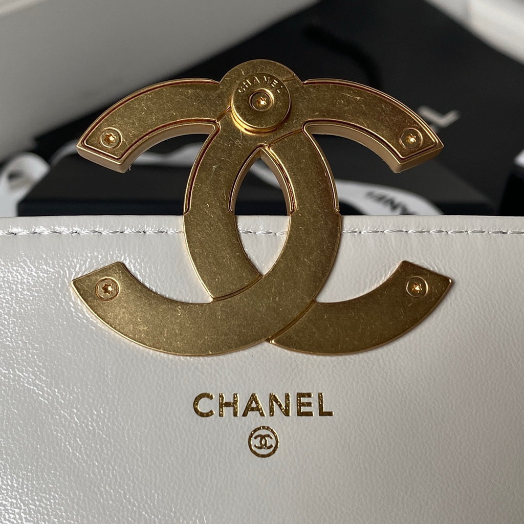 Chanel AP3207 Flap Phone Holder with Chain Lambskin White