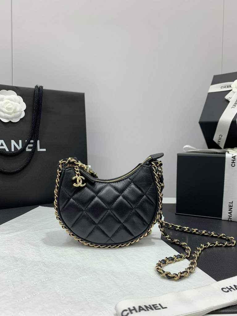 Chanel AP3232 Clutch with Chain Lambskin Shiny Light Gold Black