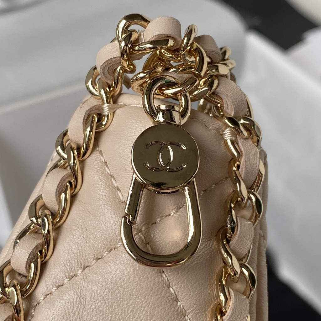 Chanel AP3232 Clutch with Chain Lambskin Shiny Light Gold Beige