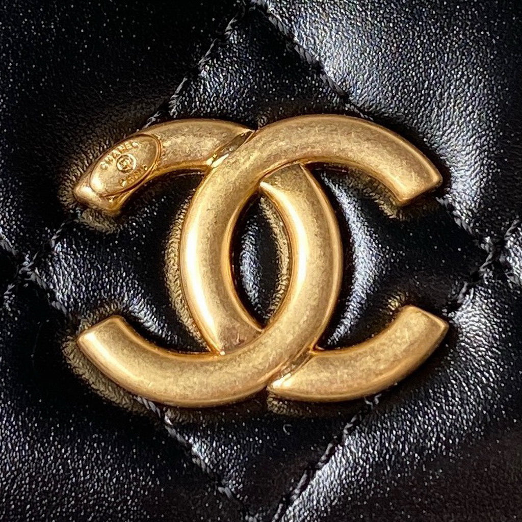 Chanel AP3242 Flap Phone Holder with Chain Shiny Calfskin Black