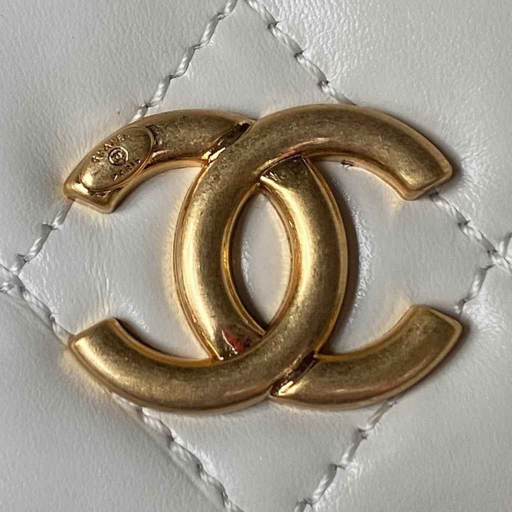 Chanel AP3242 Flap Phone Holder with Chain Shiny Calfskin White