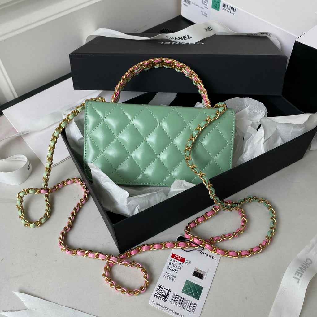 Chanel AP3242 Flap Phone Holder with Chain Shiny Calfskin Green