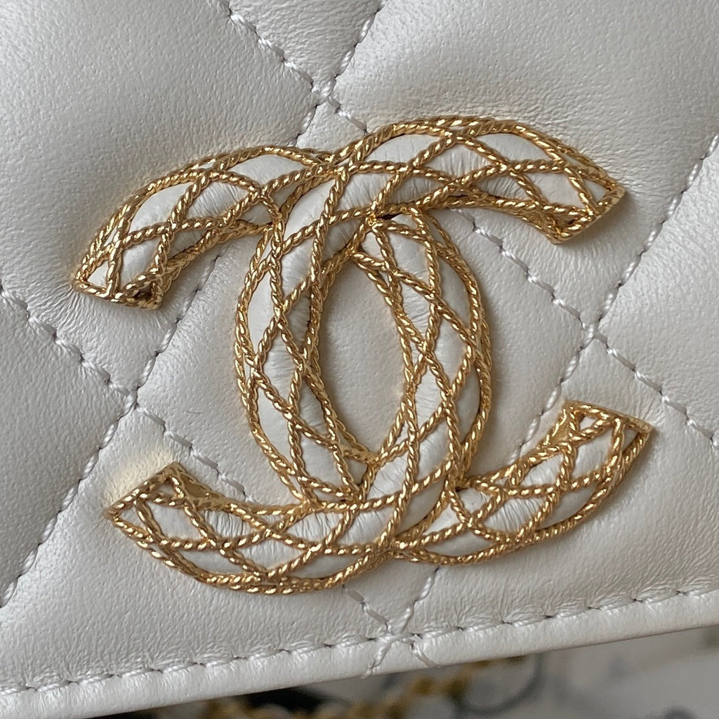 Chanel AP3363 Evening Clutch with chain Lambskin Beige