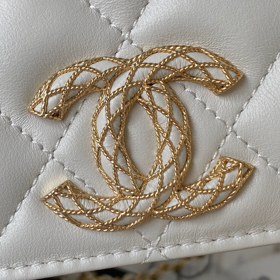 Chanel AP3363 Evening Clutch with chain Lambskin Beige