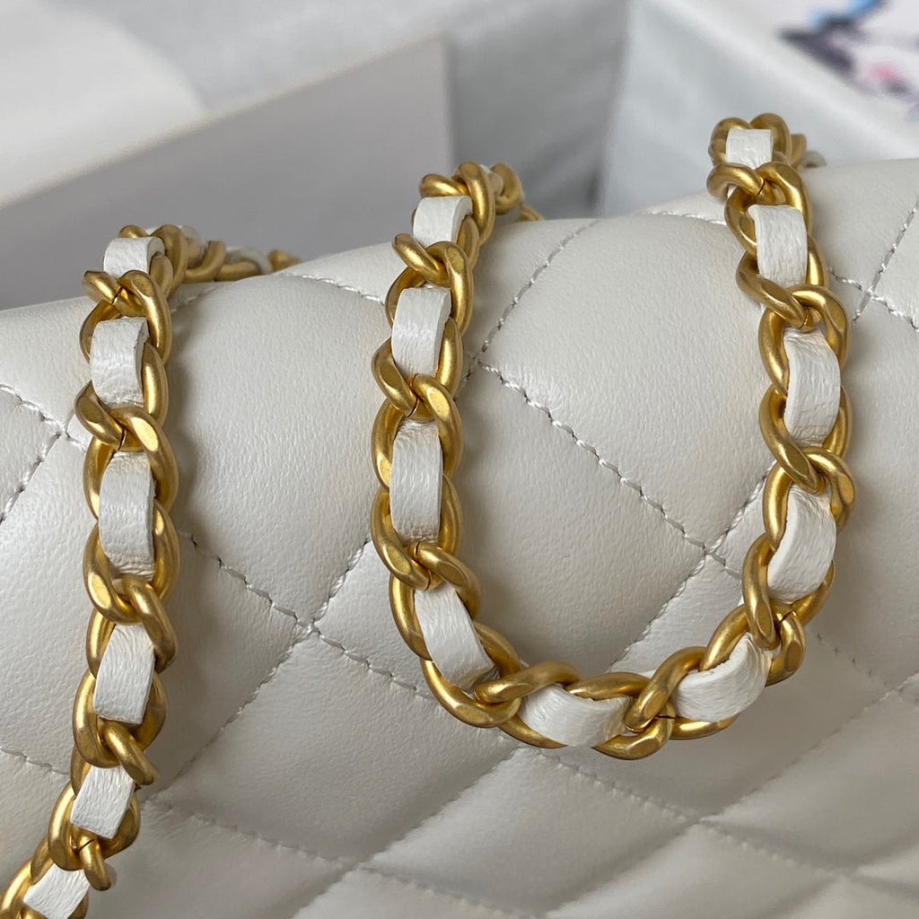 Chanel AP3363 Evening Clutch with chain Lambskin Beige