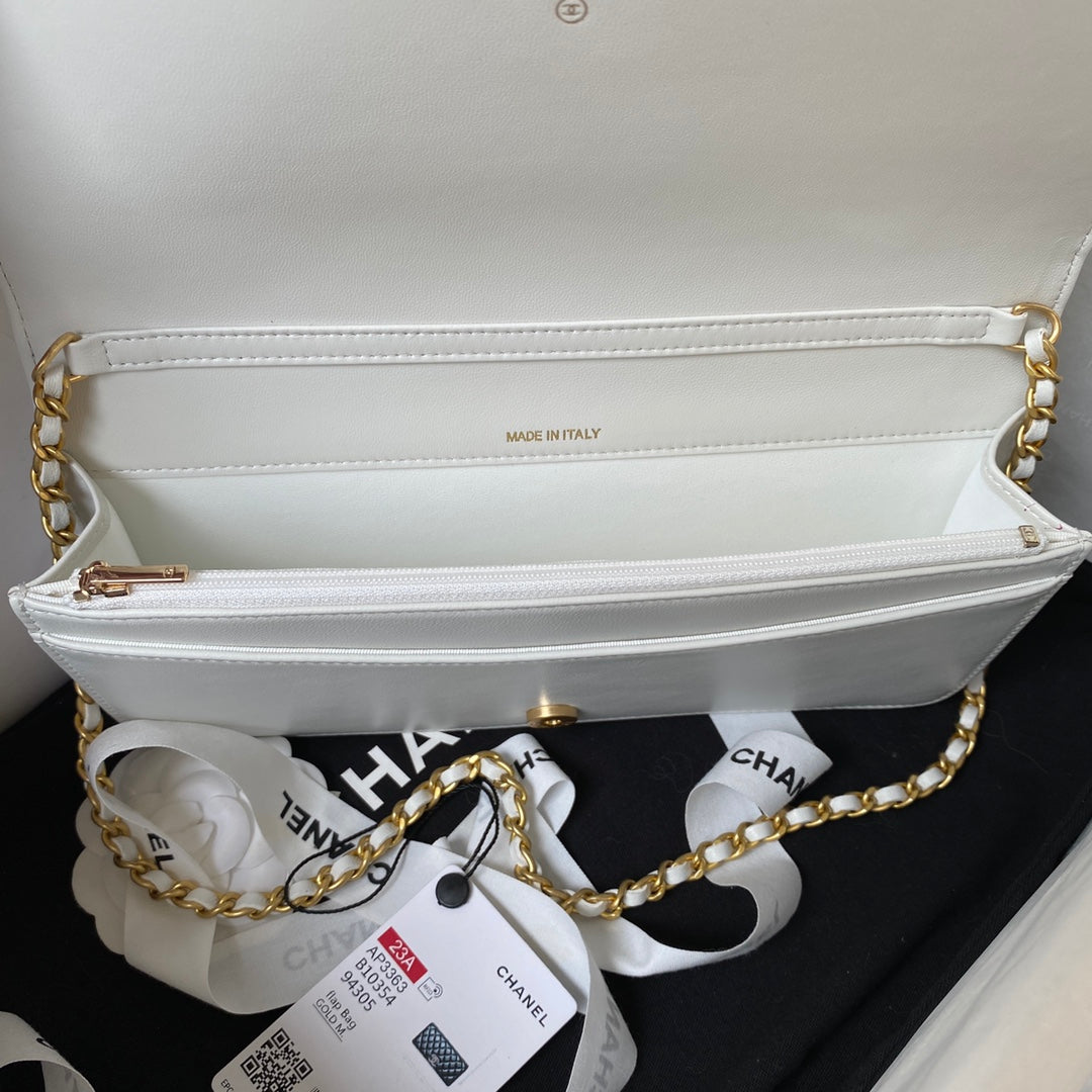 Chanel AP3363 Evening Clutch with chain Lambskin Beige