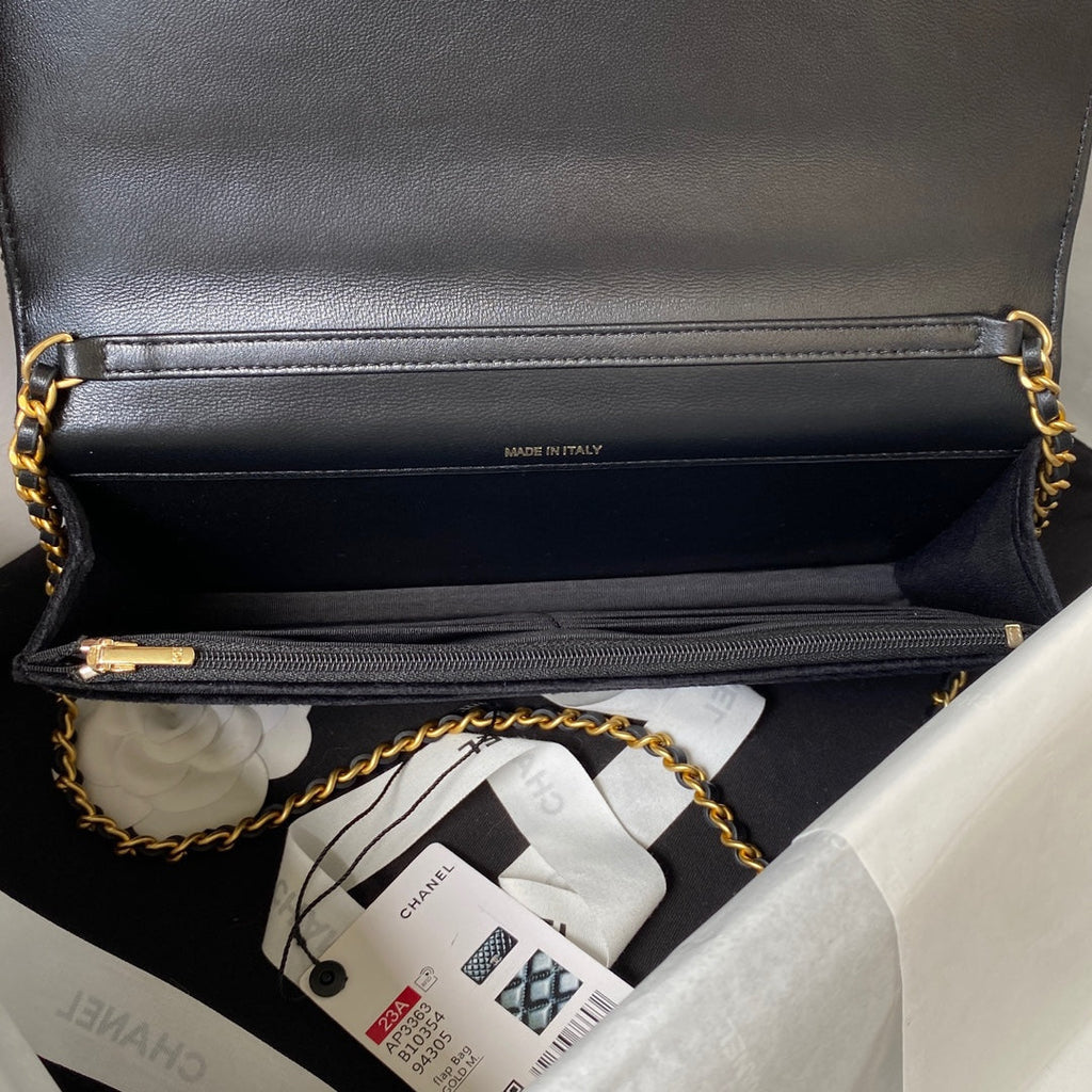 Chanel AP3363 Evening Clutch with chain Velvet Black
