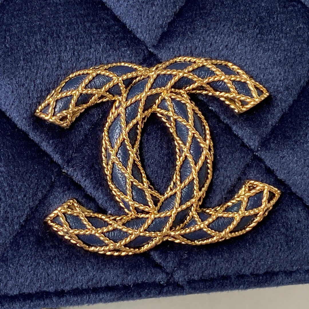 Chanel AP3363 Evening Clutch with chain Velvet Navy Blue