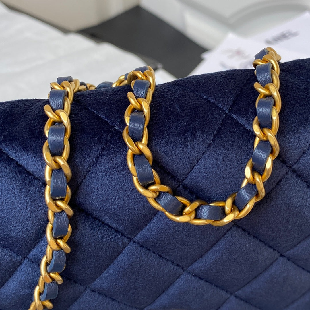 Chanel AP3363 Evening Clutch with chain Velvet Navy Blue