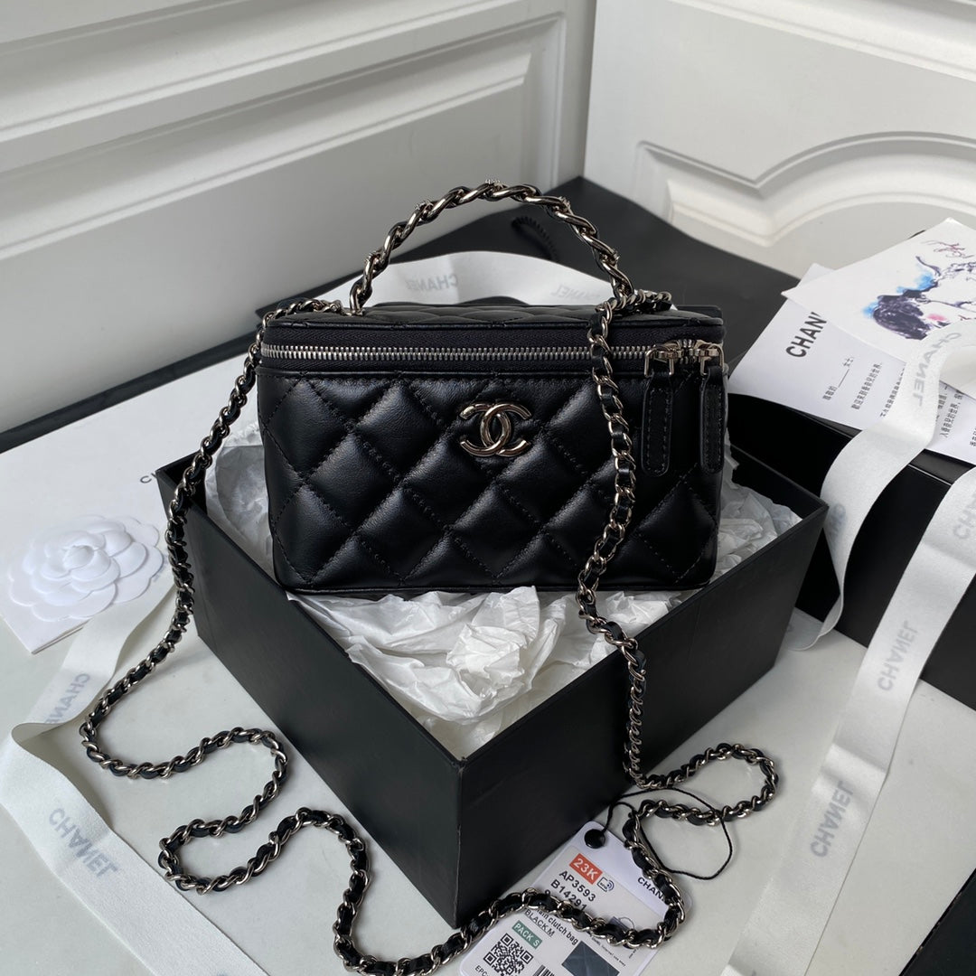 Chanel AP3593 Shiny crumpled calfskin strass  Ruthenium-Finish Metal Black