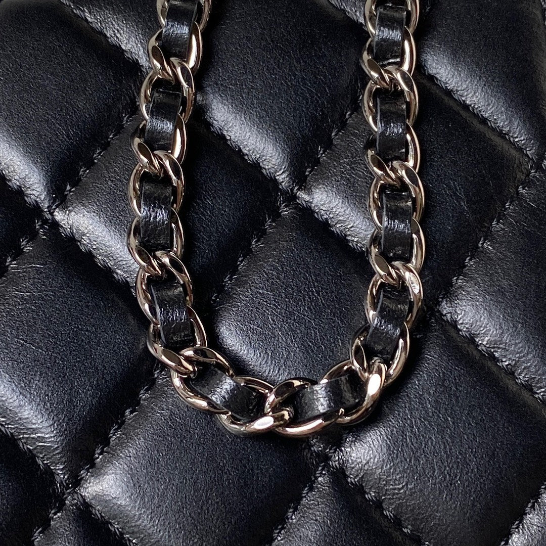 Chanel AP3593 Shiny crumpled calfskin strass  Ruthenium-Finish Metal Black