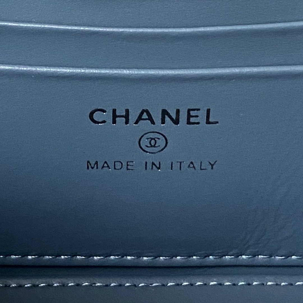 Chanel AP3593 Shiny crumpled calfskin strass  Ruthenium-Finish Metal Blue
