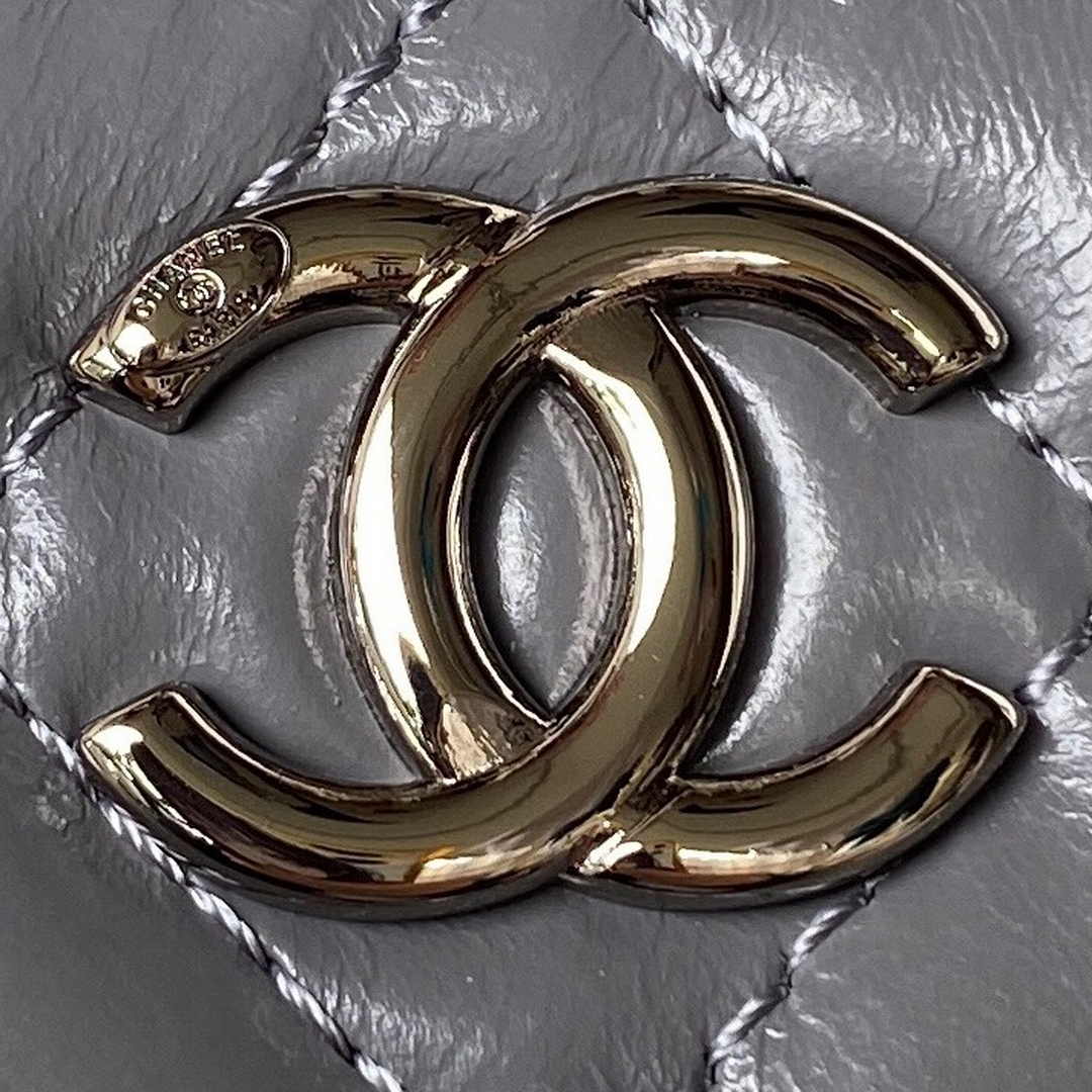 Chanel AP3593 Shiny crumpled calfskin strass  Ruthenium-Finish Metal Gray