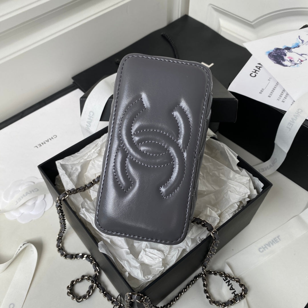 Chanel AP3593 Shiny crumpled calfskin strass  Ruthenium-Finish Metal Gray