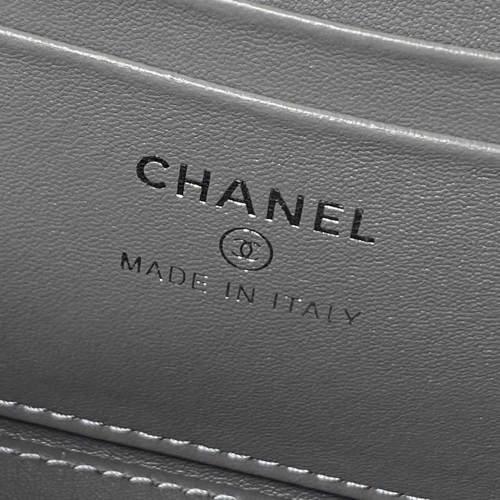 Chanel AP3593 Shiny crumpled calfskin strass  Ruthenium-Finish Metal Gray
