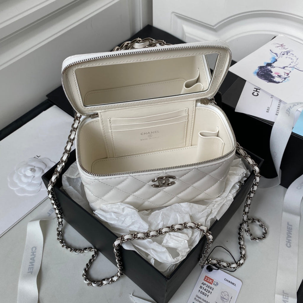 Chanel AP3593 Shiny crumpled calfskin strass  Ruthenium-Finish Metal White