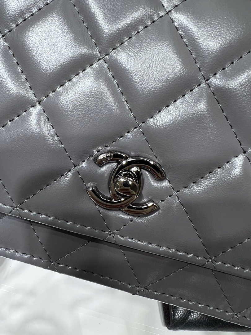 Chanel AP3645 Wallet on chain Shiny Crumpled Calfskin Strass Metal Gray