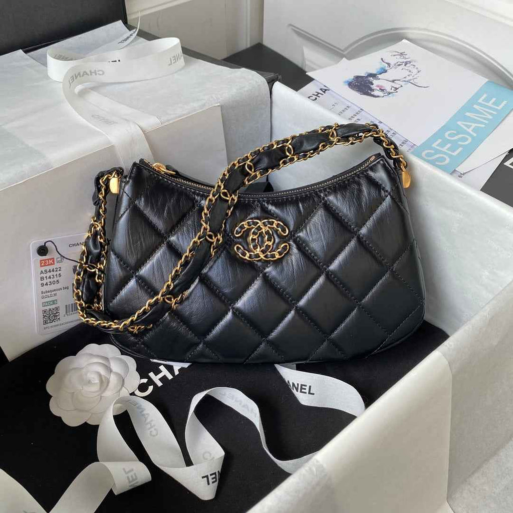 Chanel AP4422 Hobo Bag Calfskin Black