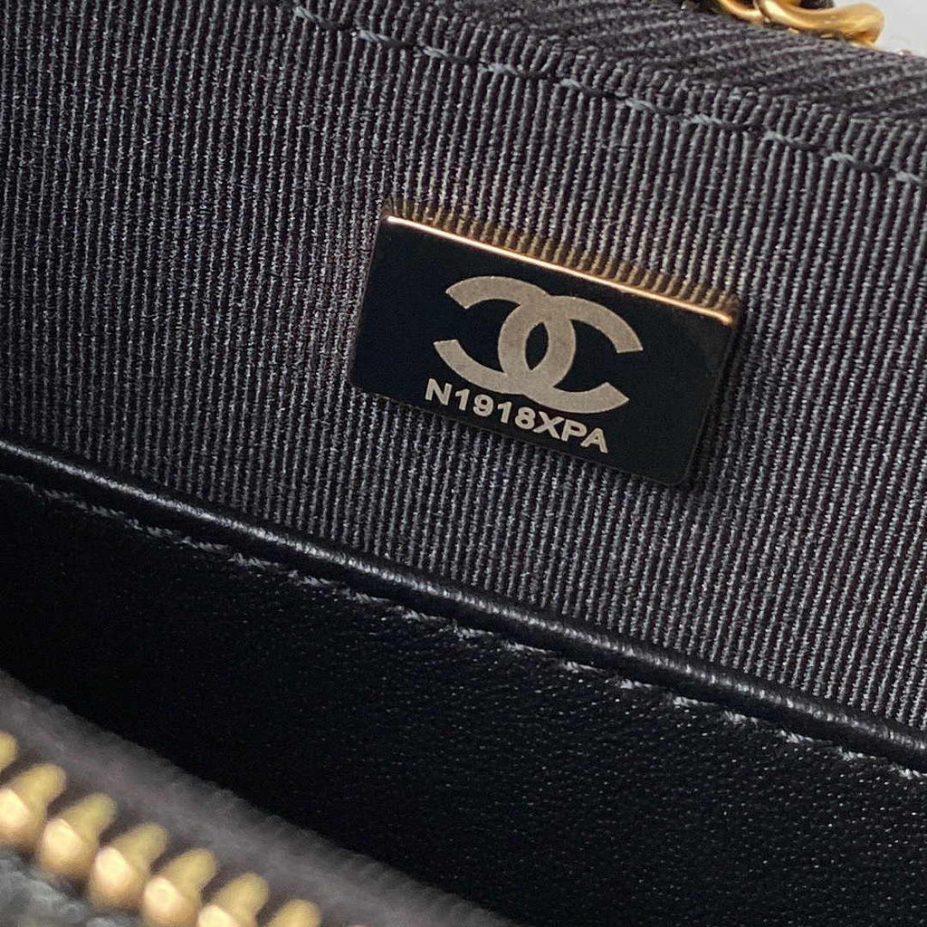 Chanel AP4422 Hobo Bag Calfskin Black