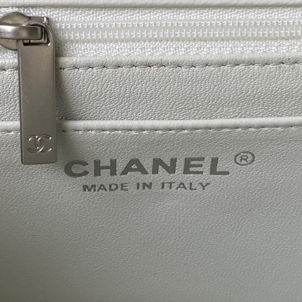 Chanel AS1786 23S Mini Flap Bag Silver Metal Lambskin White