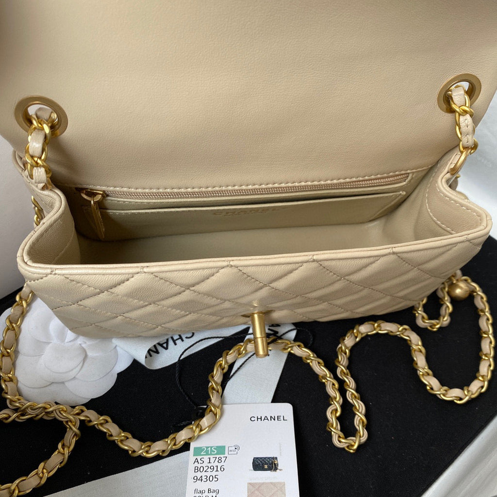 Chanel AS1787 Small Flap Bag Lambskin apricot