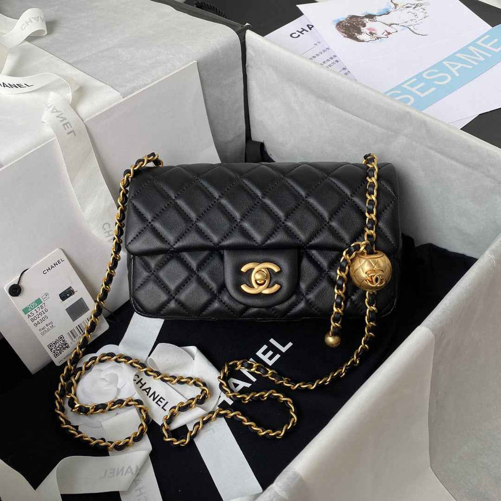 Chanel AS1787 Small Flap Bag Lambskin Black