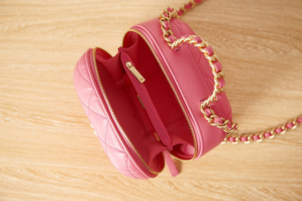 Chanel AS3066 Small Vanity Case Lambskin gold-tone metal pink