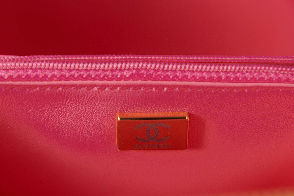 Chanel AS3066 Small Vanity Case Lambskin gold-tone metal pink