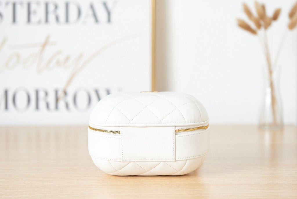 Chanel AS3066 Small Vanity Case Lambskin gold-tone metal White