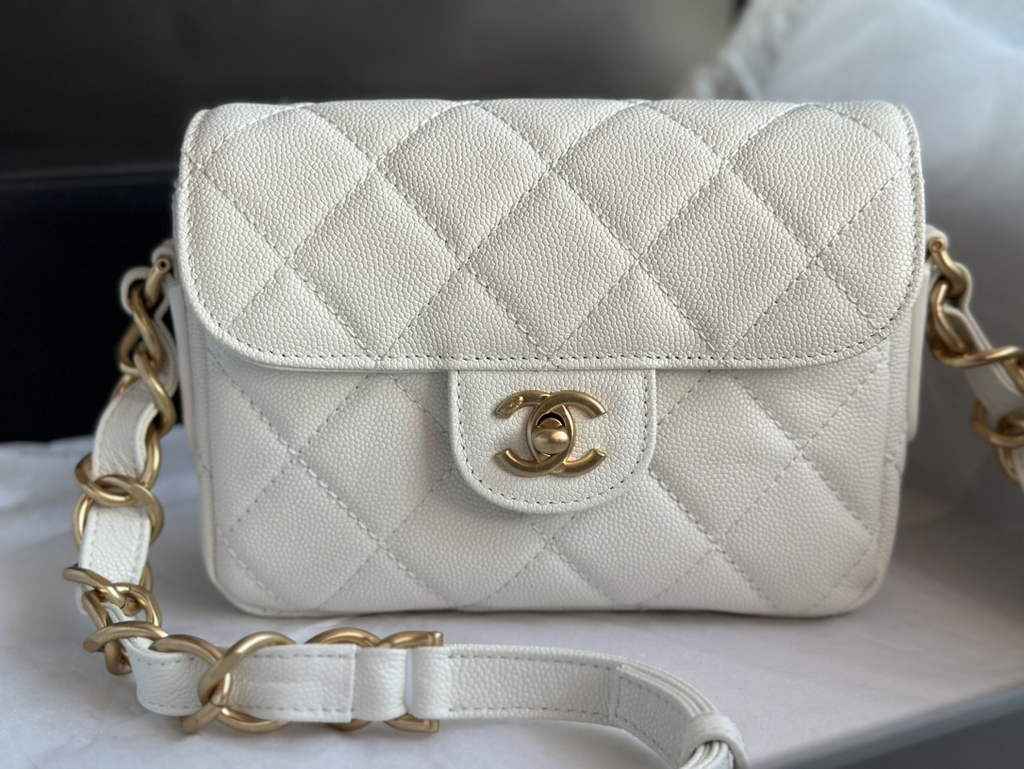 Chanel AS3181 Mini Flap Bag Grained calfskin White