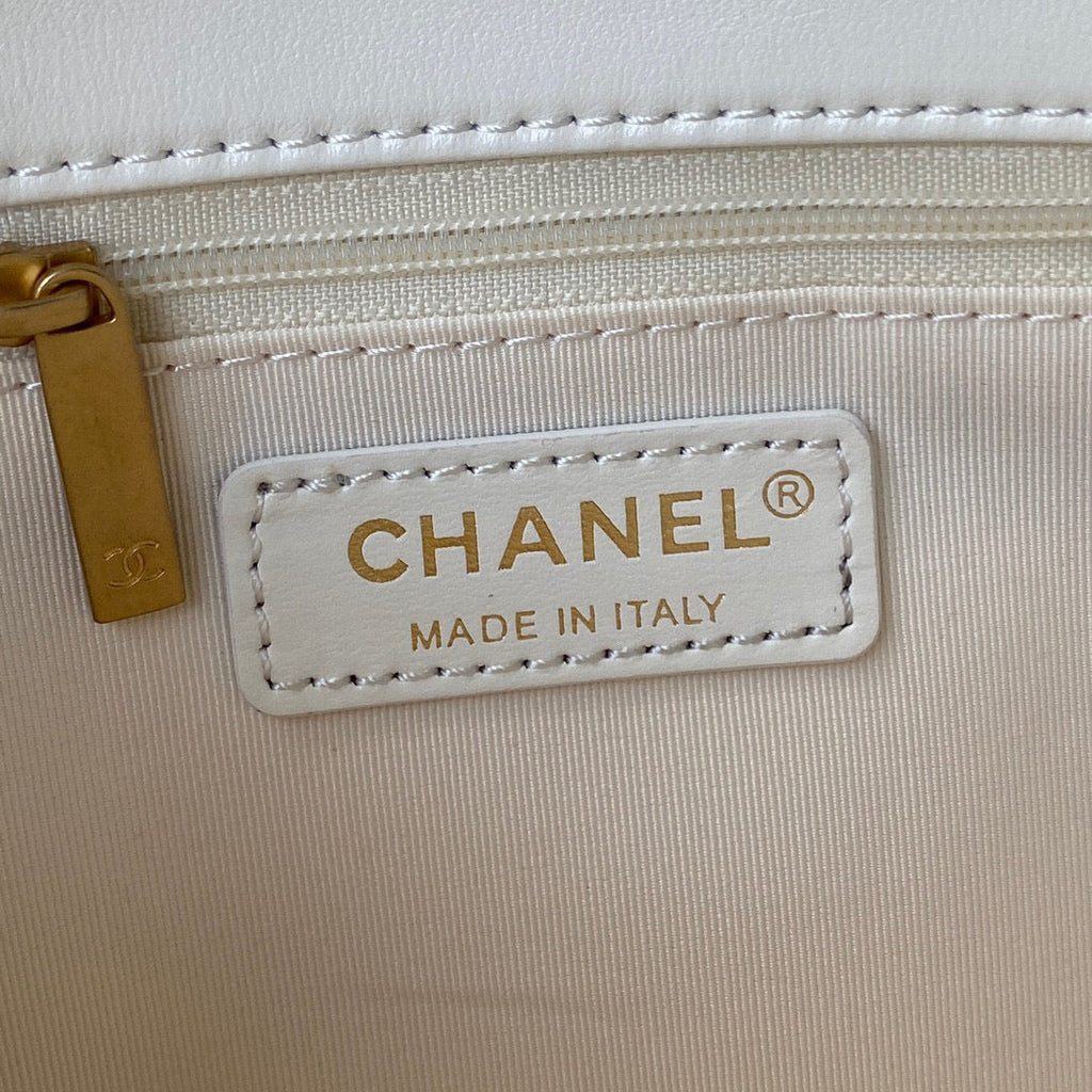 Chanel AS3206 Small Flap Bag Lambskin Gold-Tone Metal White