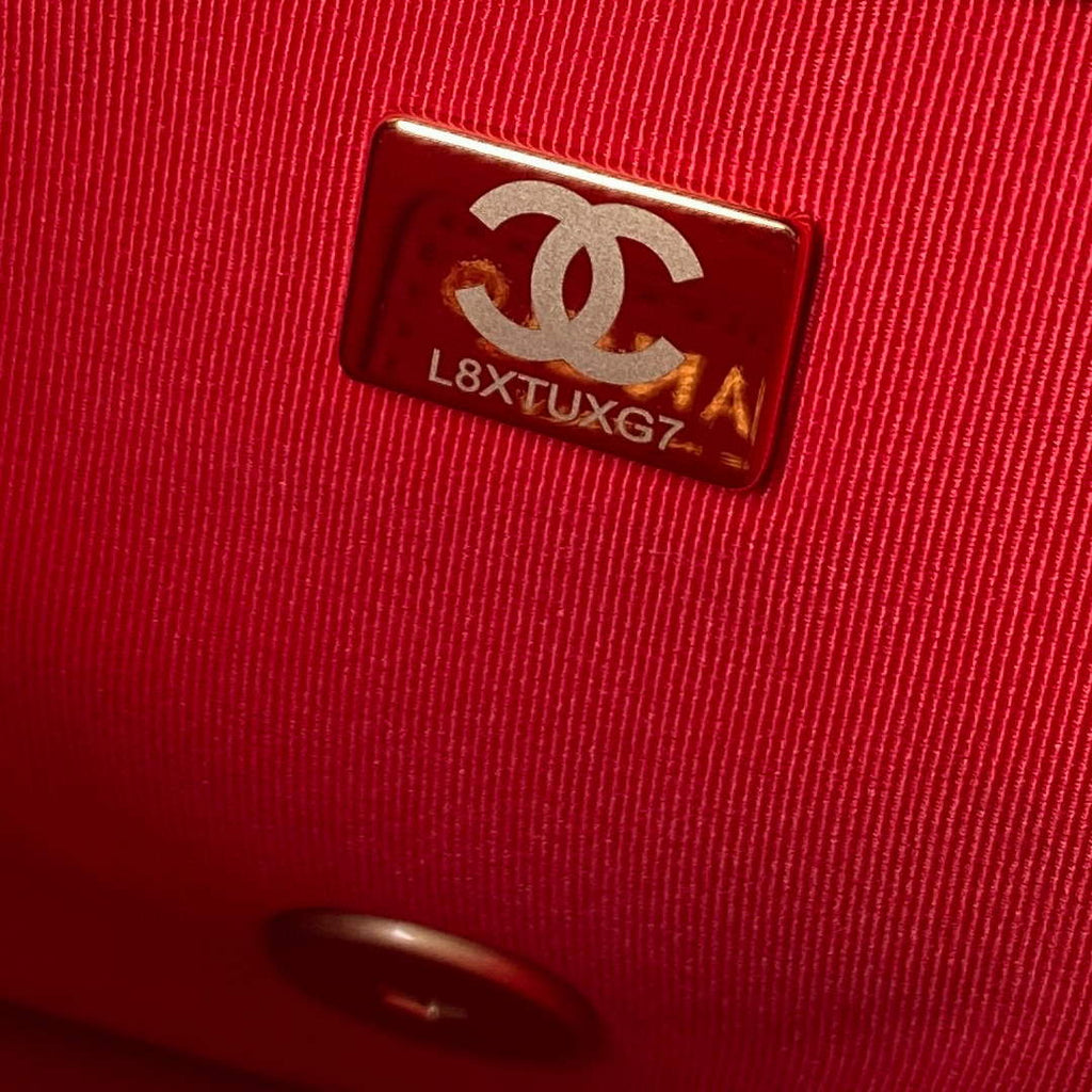 Chanel AS3206 Small Flap Bag Lambskin Gold-Tone Metal Red