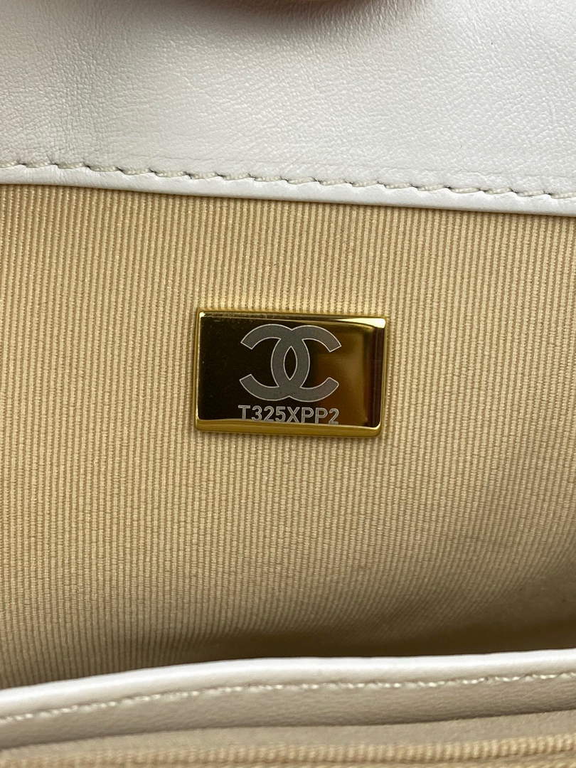Chanel AS3214 Small Flap Bag Lambskin Gold-Tone Metal Beige