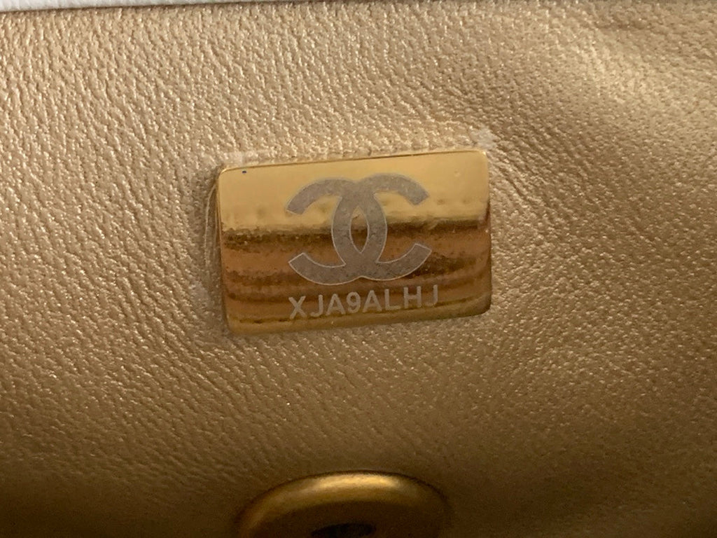 Chanel AS3240 Small Flap Bag Lambskin white