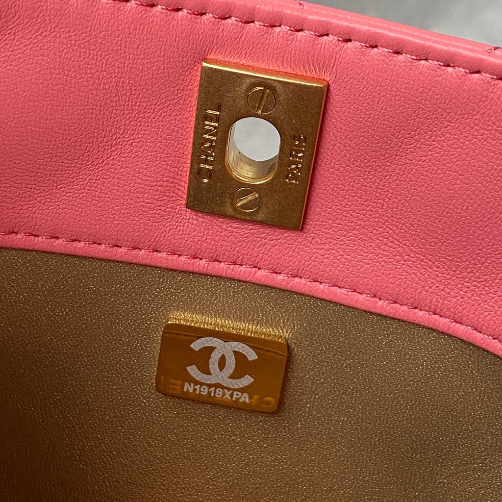 Chanel AS3259 Hobo Shoulder Lambskin Handbag Pink